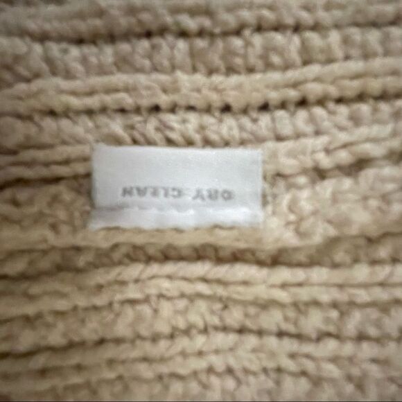 Unbranded ~ ivory cable knit sweater cardigan ~ size Small - Picture 6 of 8